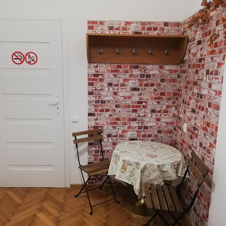 Lorf Hostel&Apartments Krakow Luaran gambar