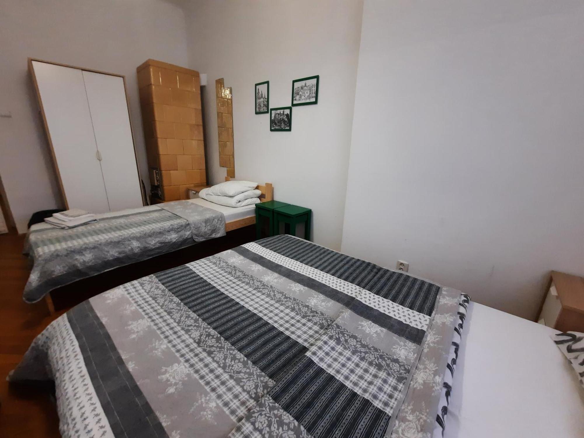 Lorf Hostel&Apartments Krakow Luaran gambar