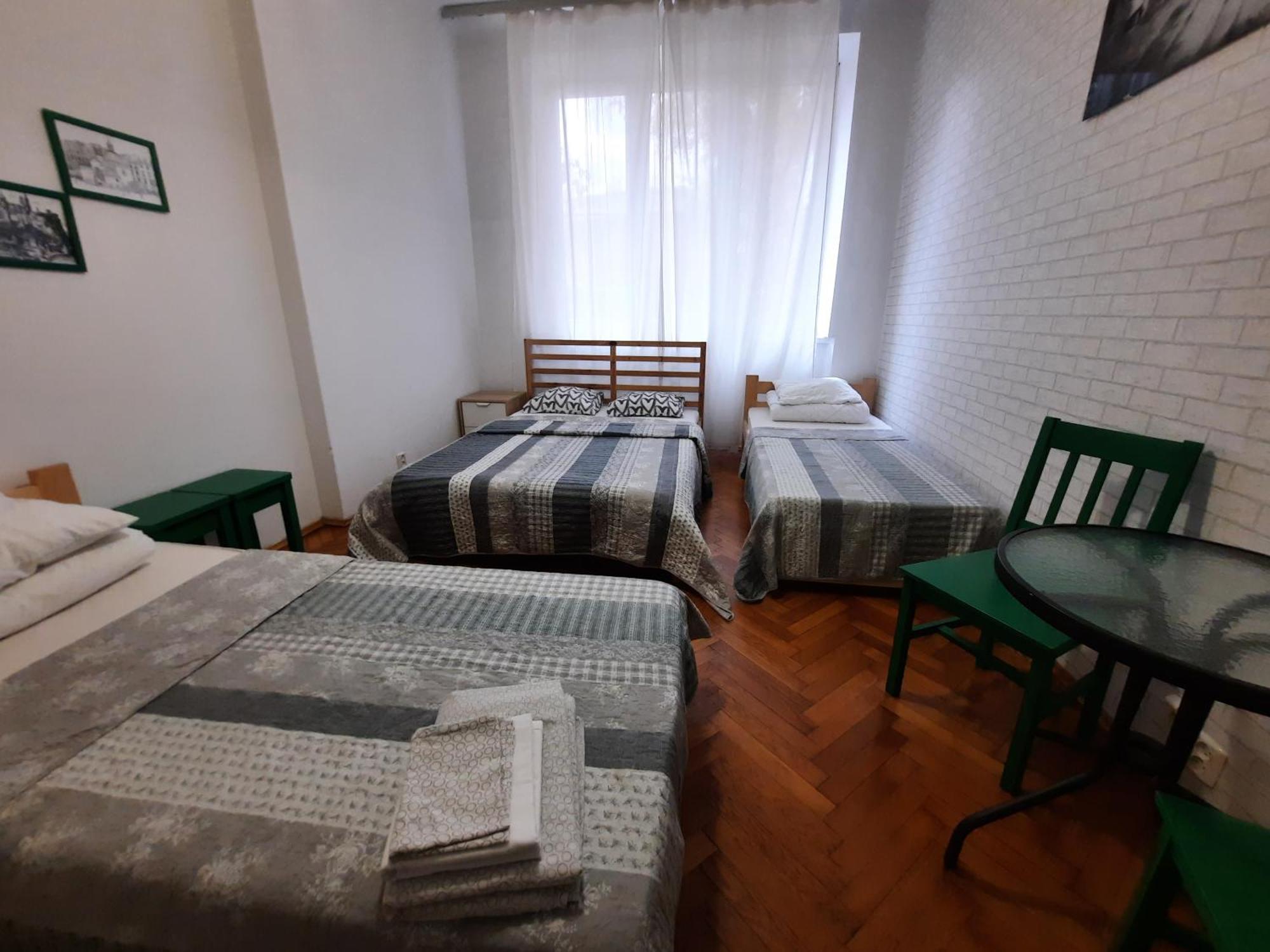 Lorf Hostel&Apartments Krakow Luaran gambar
