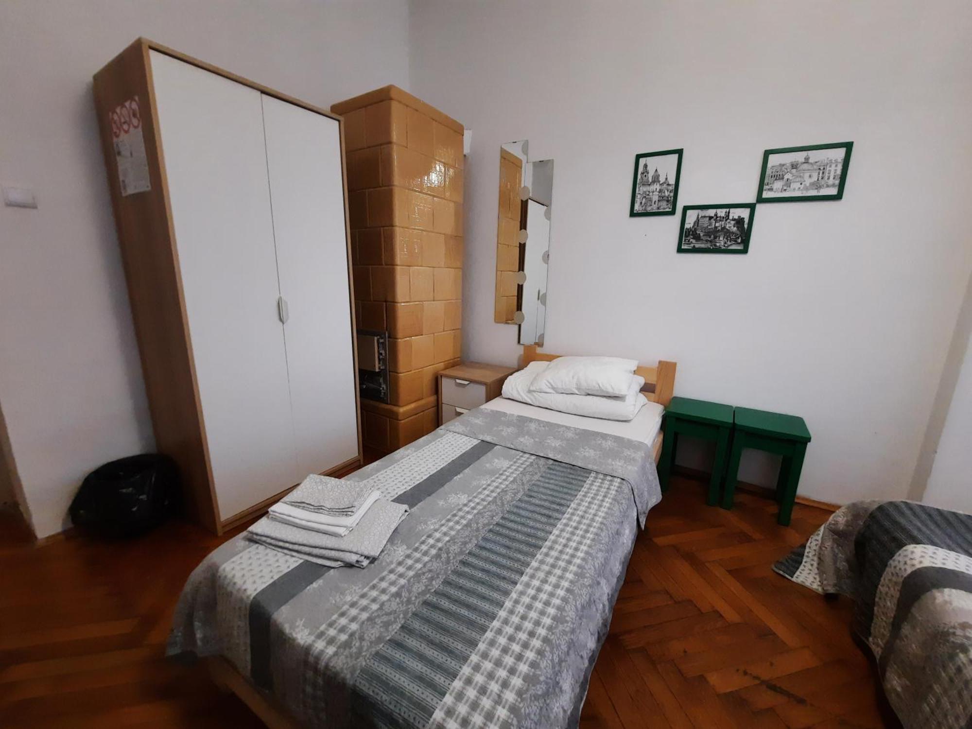 Lorf Hostel&Apartments Krakow Luaran gambar