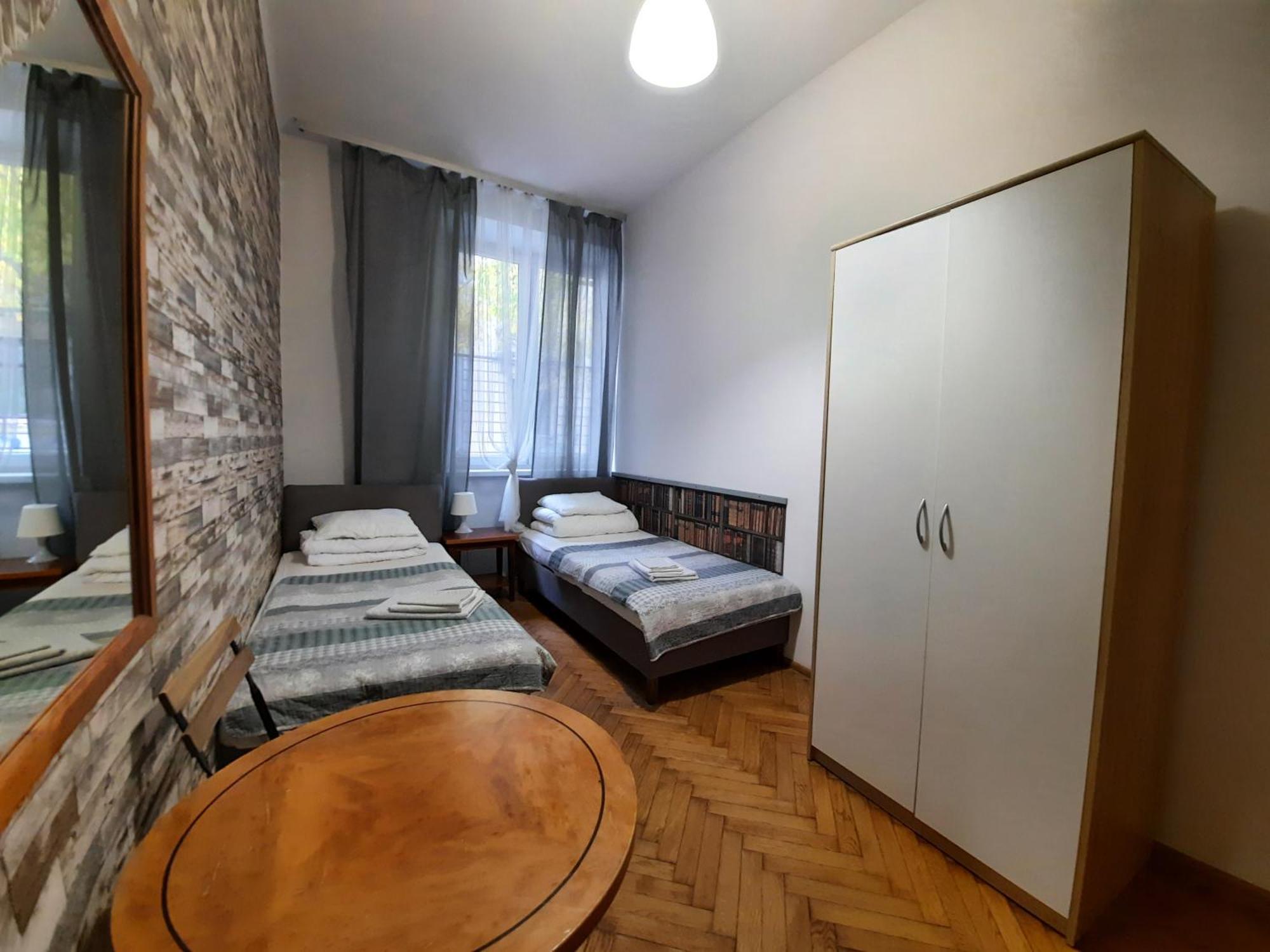 Lorf Hostel&Apartments Krakow Luaran gambar