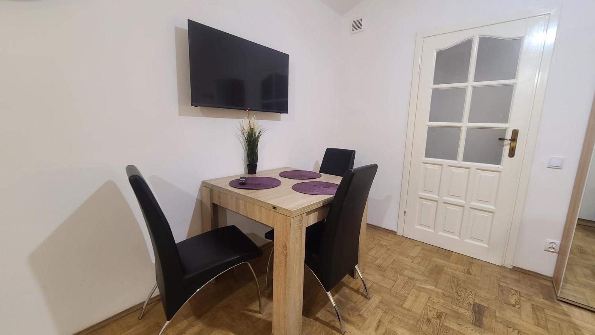 Lorf Hostel&Apartments Krakow Luaran gambar