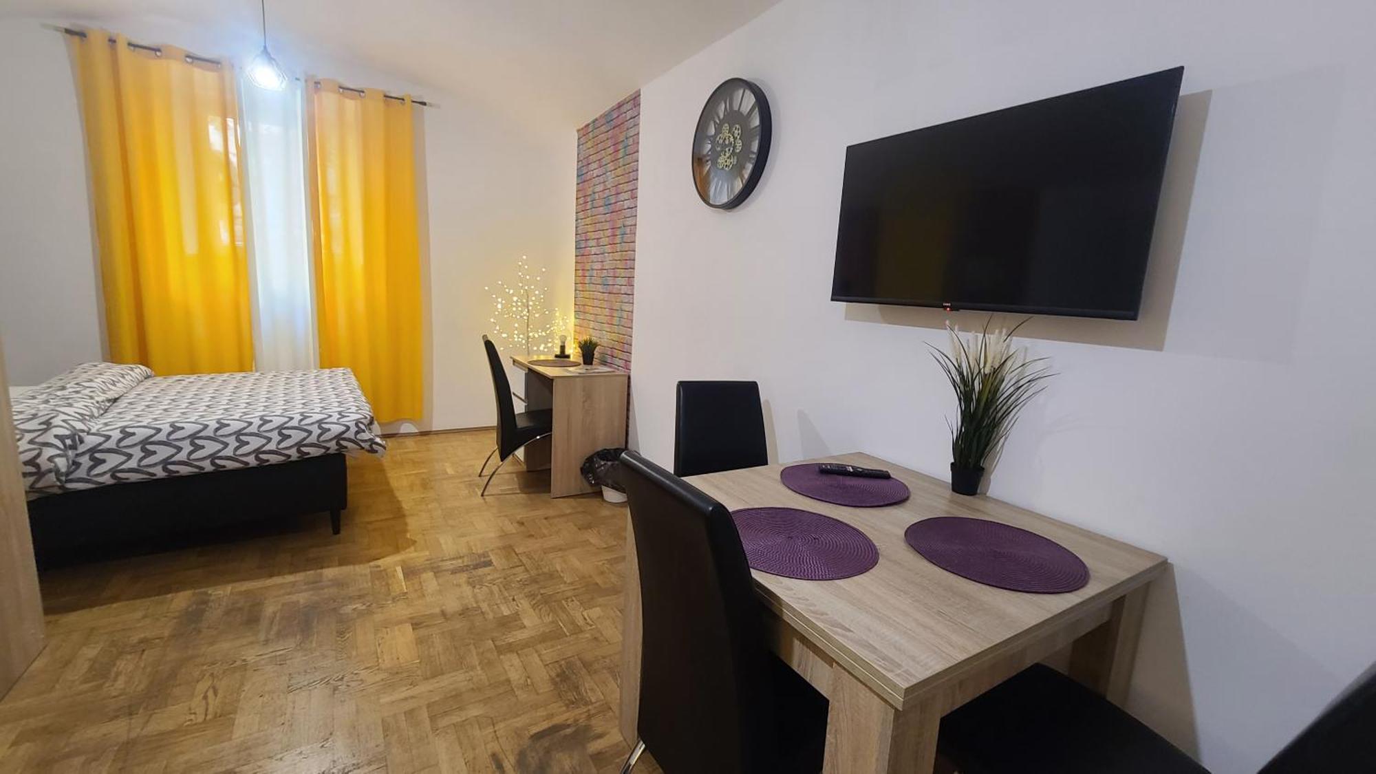Lorf Hostel&Apartments Krakow Luaran gambar