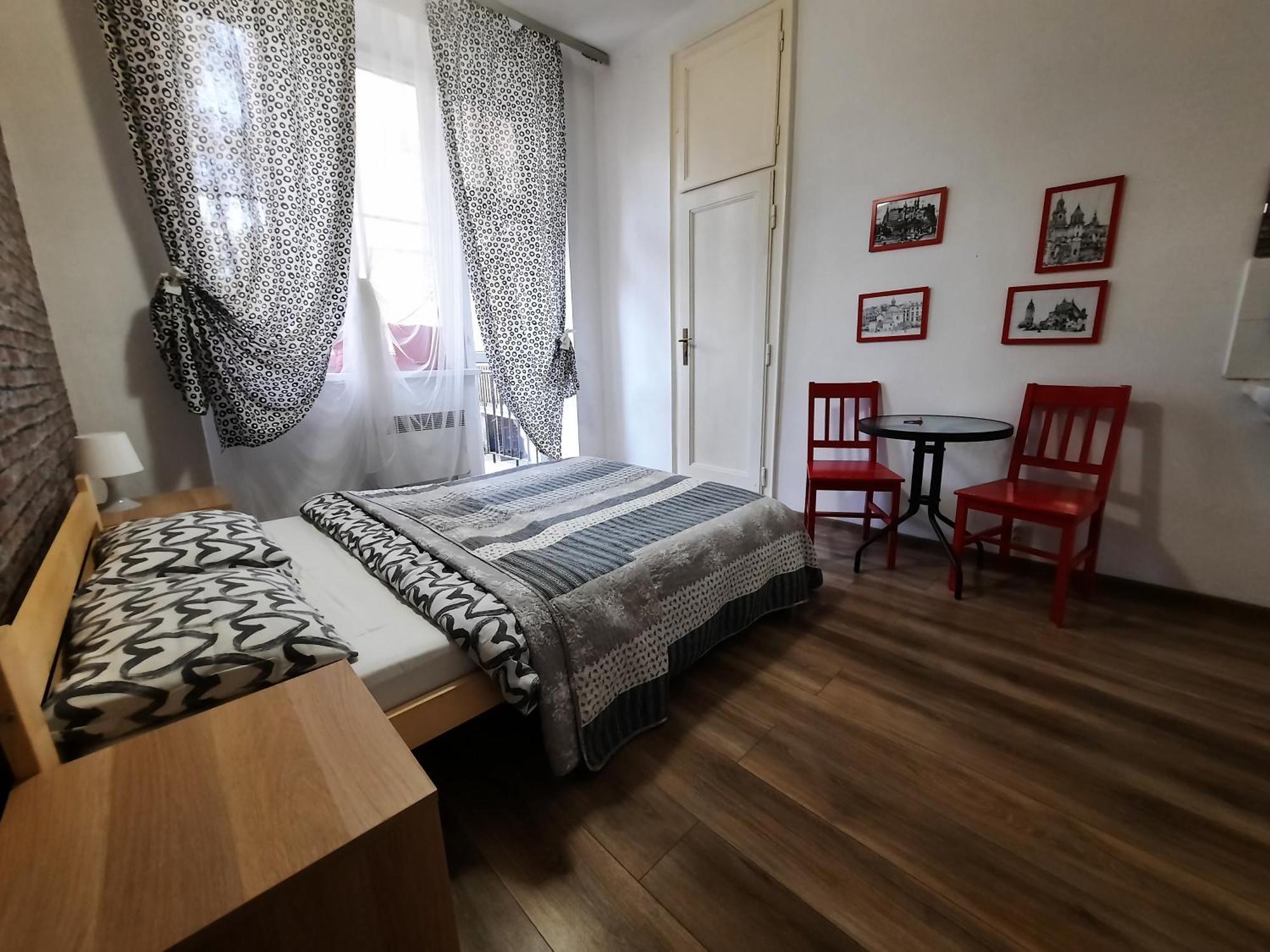 Lorf Hostel&Apartments Krakow Luaran gambar