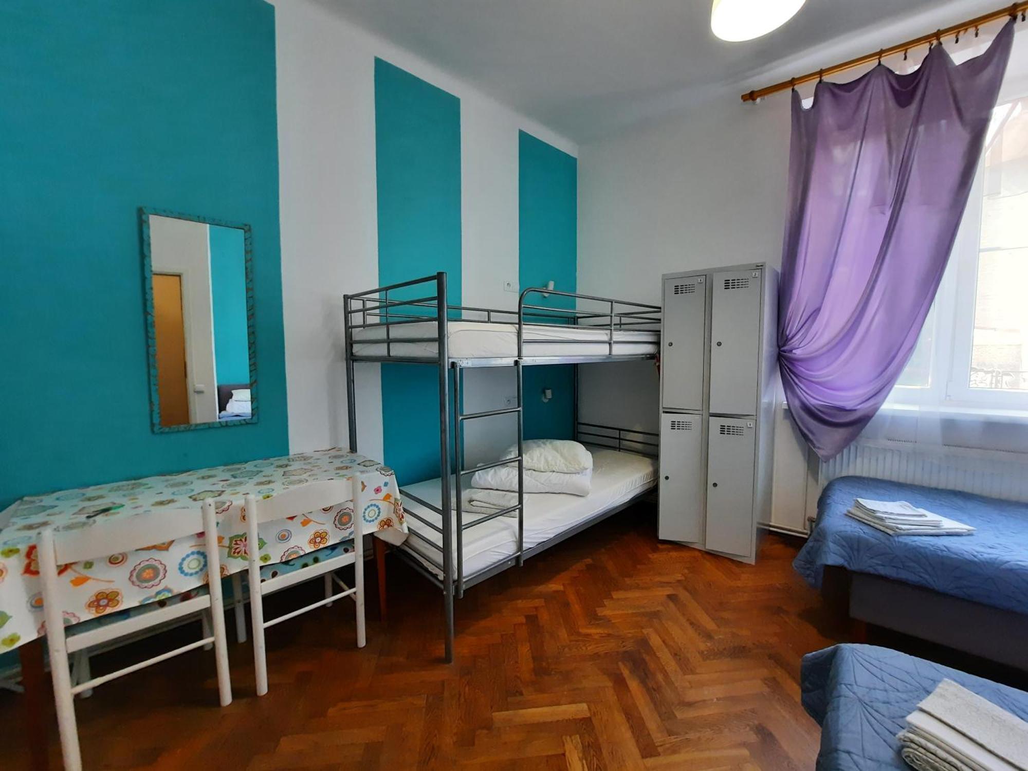 Lorf Hostel&Apartments Krakow Luaran gambar