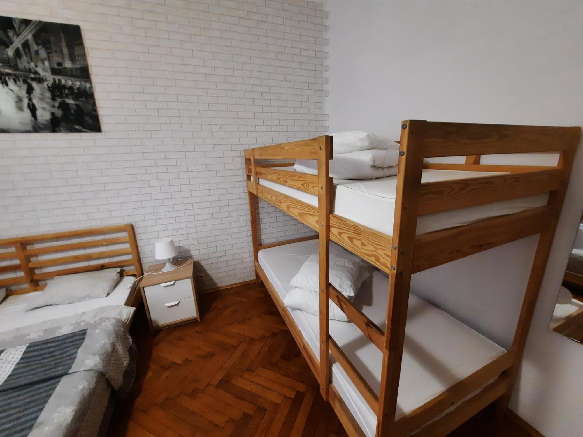 Lorf Hostel&Apartments Krakow Luaran gambar