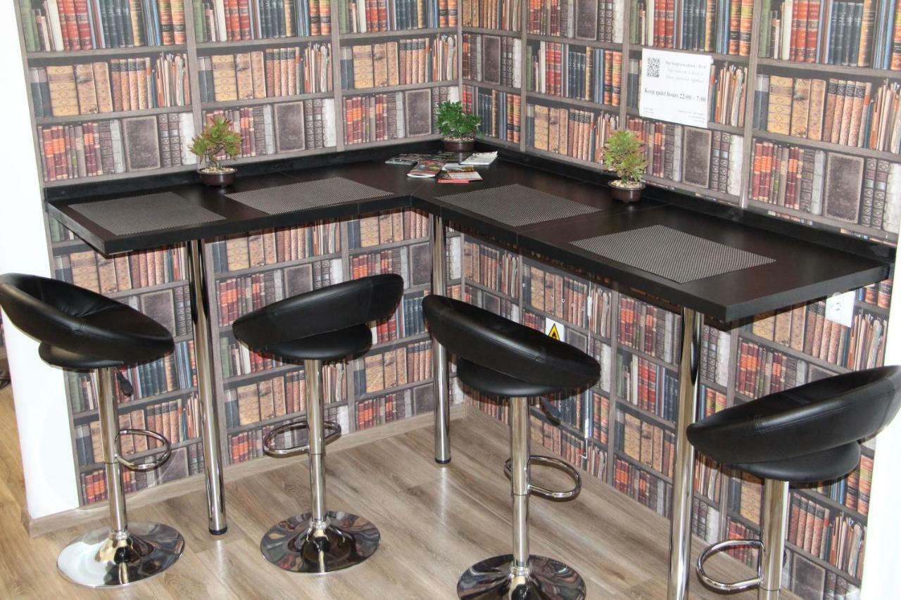 Lorf Hostel&Apartments Krakow Luaran gambar